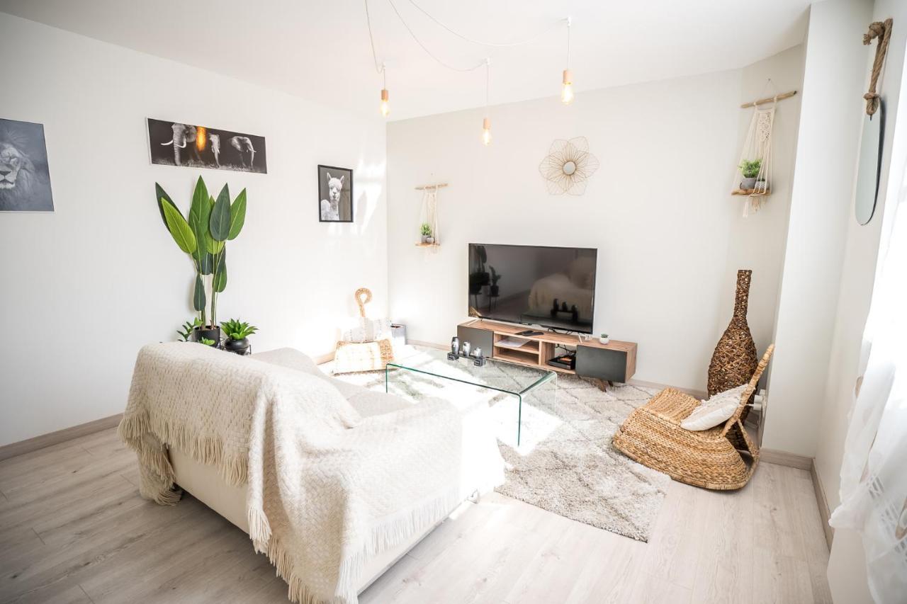 Ferienwohnung Appt Ambiance Boheme 2 Ch Piscine Lagon Tarbes Exterior foto